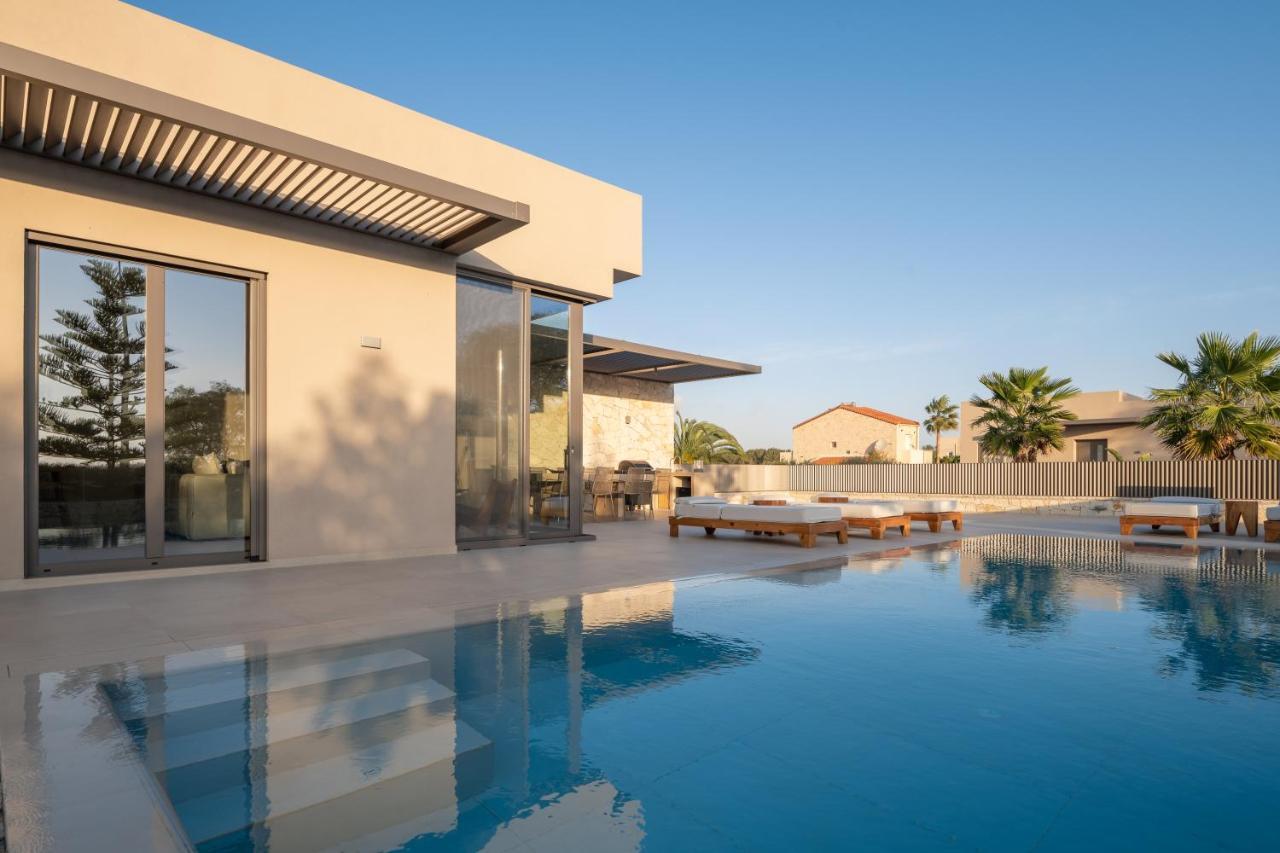 Athina Luxury Villa, With Pool & Walk To The Beach, By Thinkvilla Chania  Exterior photo