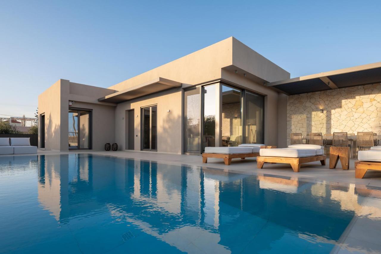 Athina Luxury Villa, With Pool & Walk To The Beach, By Thinkvilla Chania  Exterior photo